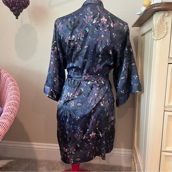 Victoria’s Secret Robe floral blue - Picture 3 of 5
